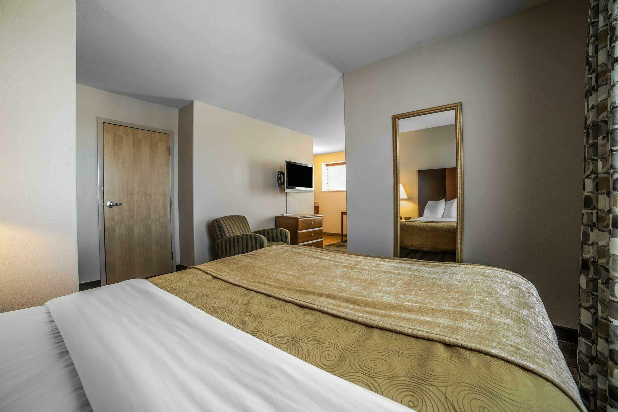 เมนสเตย์ สวีท Hotel แคสเปอร์ ภายนอก รูปภาพ
